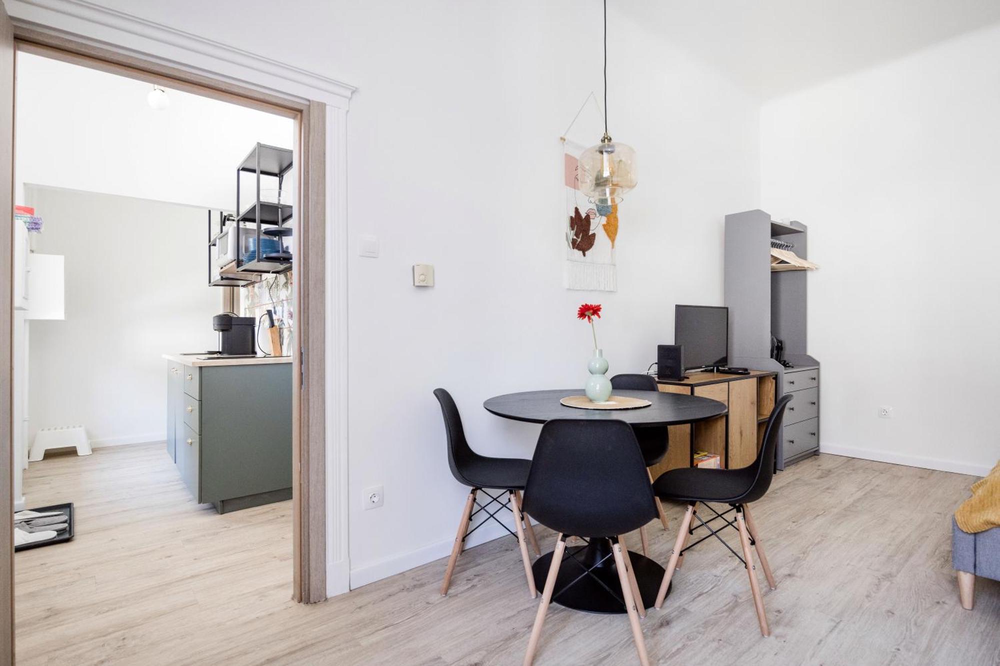 Stylish And Colourful Apartment In The City Centre Budapest Bagian luar foto
